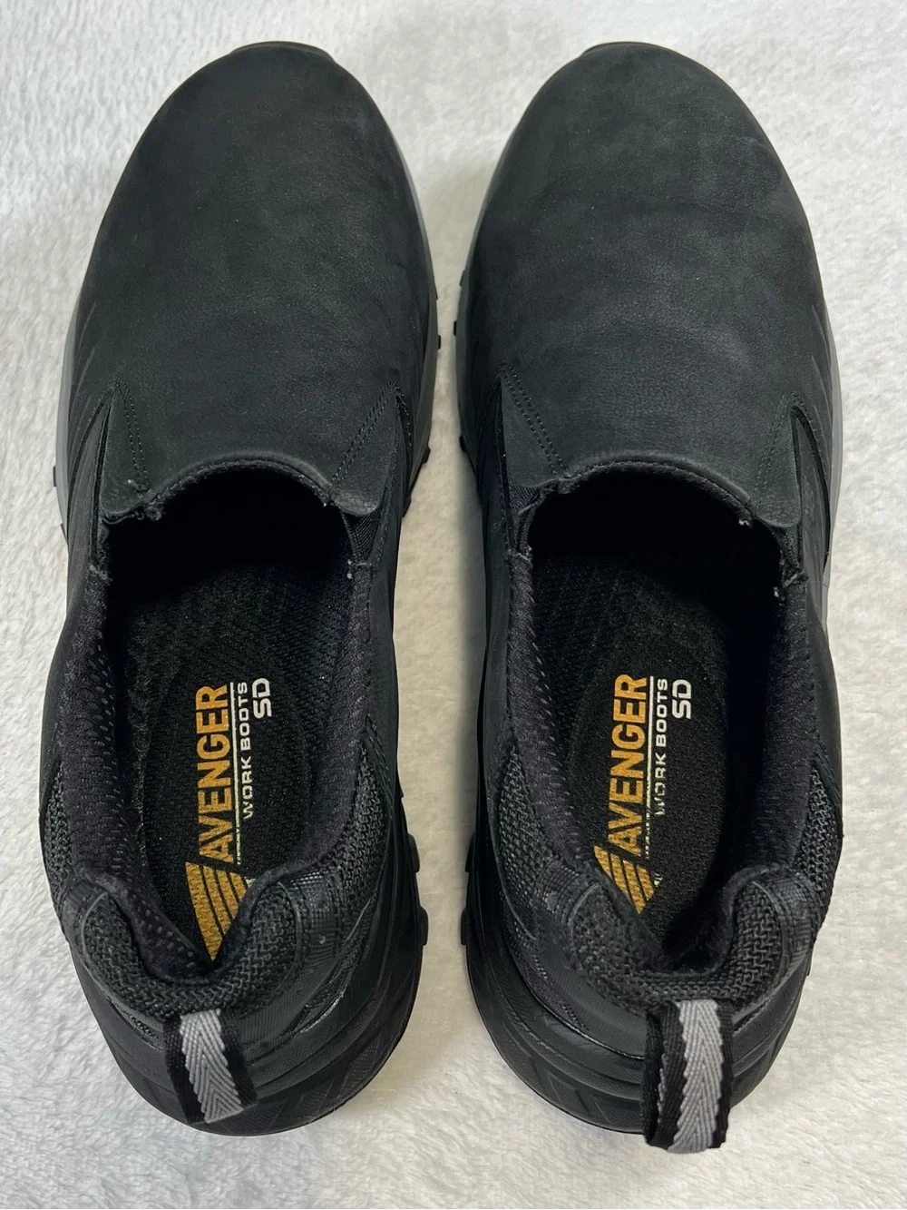 Avenger Men's Summit Trail Black and Gray Slip-On Work Shoes -Composite Toe SD10